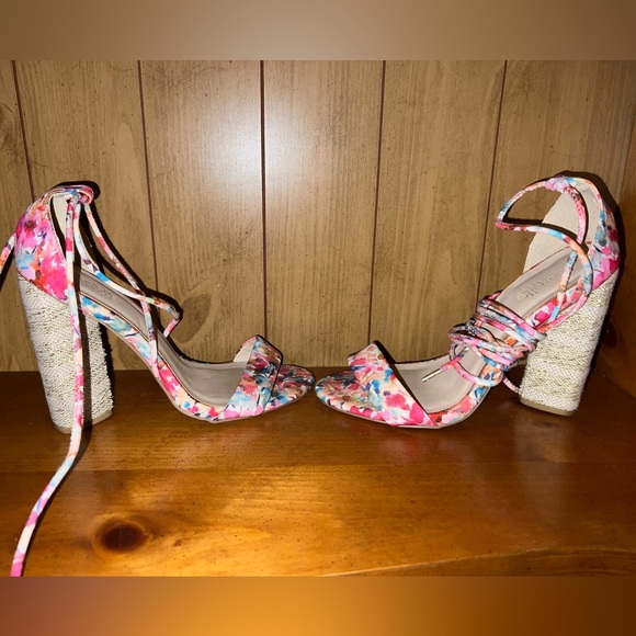 Lace up Charlotte Russe previously used shoes. 7.5 - Picture 2 of 5